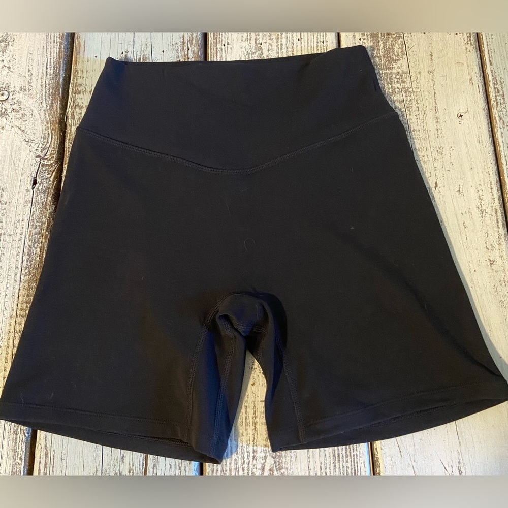 Vitality (formally Balance Athletica) Cloud Volley Short. Black size small